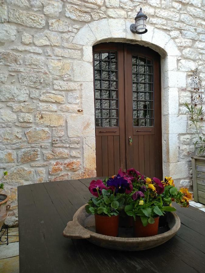 Lousiou Nymfes Bed & Breakfast Gortynia Екстериор снимка